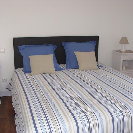 Le Vieux Castel Bed and Breakfast Goustranville Εξωτερικό φωτογραφία