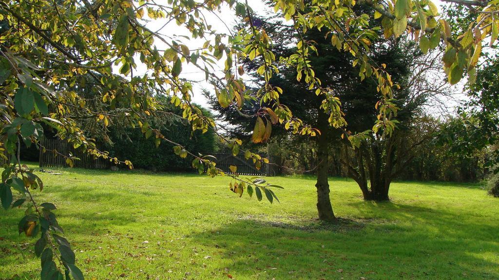 Le Vieux Castel Bed and Breakfast Goustranville Εξωτερικό φωτογραφία
